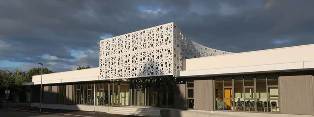PISCINE TOURNESOL – COMBS LA VILLE
