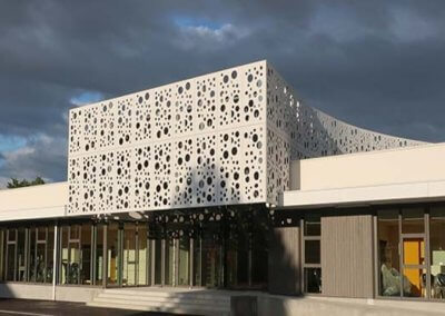 PISCINE TOURNESOL – COMBS LA VILLE